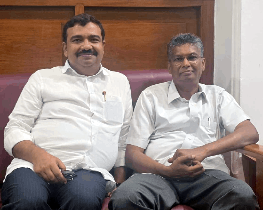 With Honourable minister satish jharkholi, cabinet minister for Public Works Department