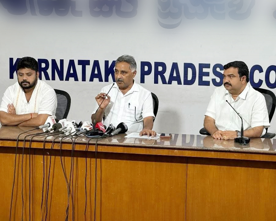 Press meet with Shri Pradeep Eshwarji MLA from Chikballapur, and Shri Ramesh Babuji MLC.